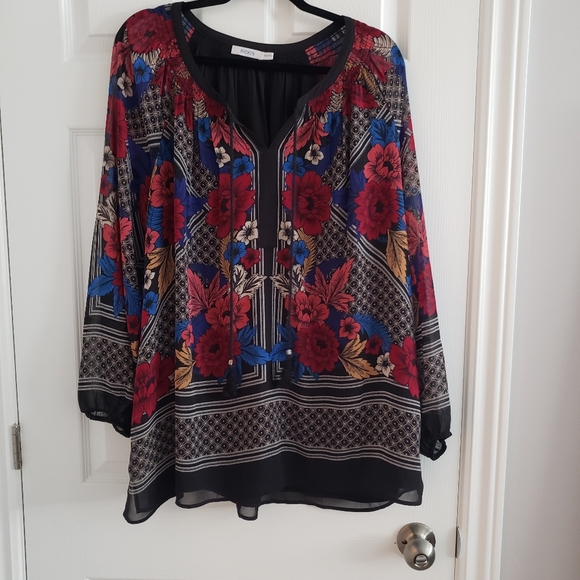 Floral boho style blouse - Picture 1 of 7